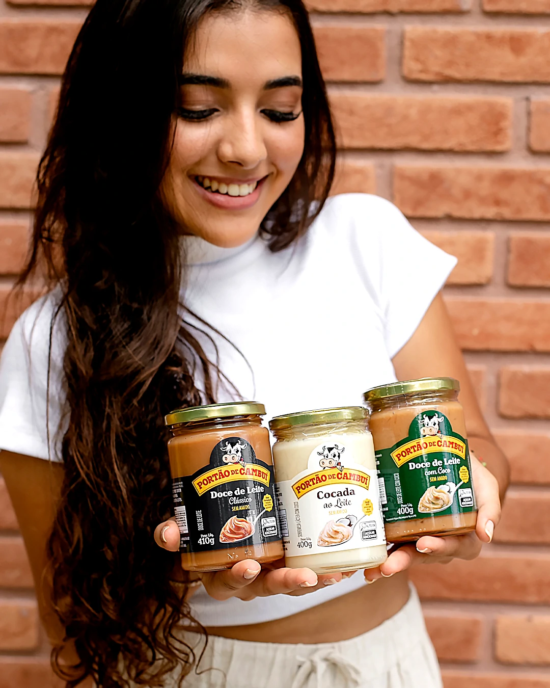 adolescente com 3 pastosos